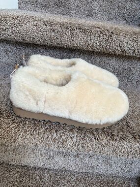 UGG Women’s Classic Cozy Cream Shearling Lined Slip-On